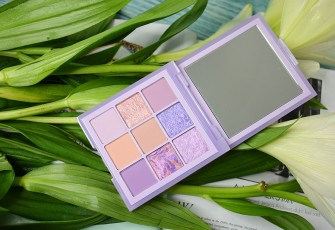 Huda Beauty Lilac Obsessions Palette