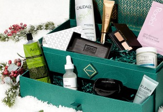 Скидка 55% на бокс SkinStore Limited Edition Holiday Box 2019