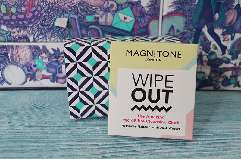 Magnitone London WipeOut! The Amazing MicroFibre Cleansing Cloth
