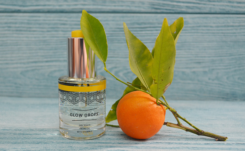 The Hero Project Glow Drops Dry Touch Facial Oil Vitamin C