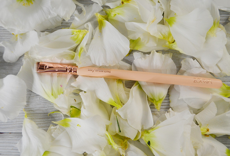 Zoeva 322 Brow Liner Brush