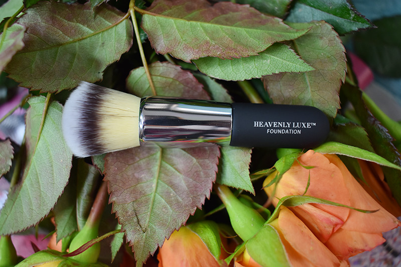 It Cosmetics Heavenly Luxe Foundation Brush