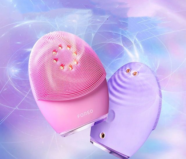 Щеточка для умывания от Foreo Щеточка для умывания от Foreo