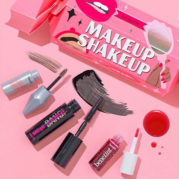 Benefit Makeup Shakeup Cracker Set