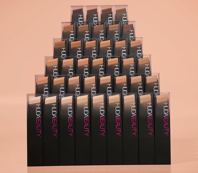 Huda Beauty #FauxFilter Skin Finish Buildable Coverage Foundation Stick
