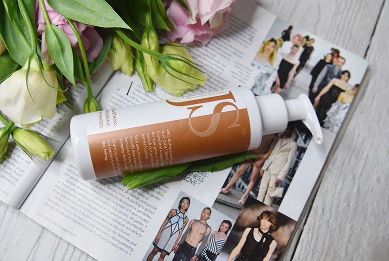 Jane Scrivner Bioluronic Buzz 2000 Smoothing Hyaluronic Hydrator