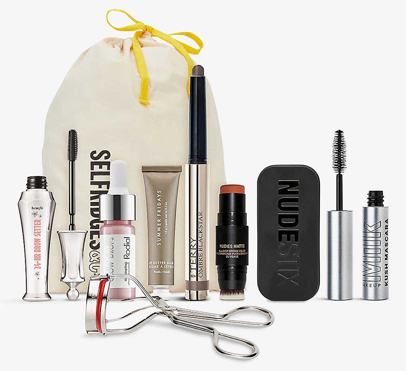 Selfridges Minimalistic Makeup Essentials Bundle