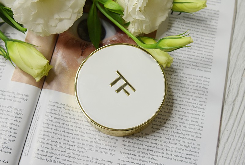 Tom Ford Soleil SPF45 Glow Tone Up Foundation Hydrating Cushion Compact