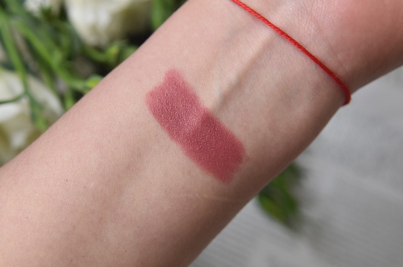 Honest Beauty Lip Crayon-Demi Matte