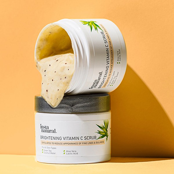 InstaNatural Brightening Vitamin C Scrub