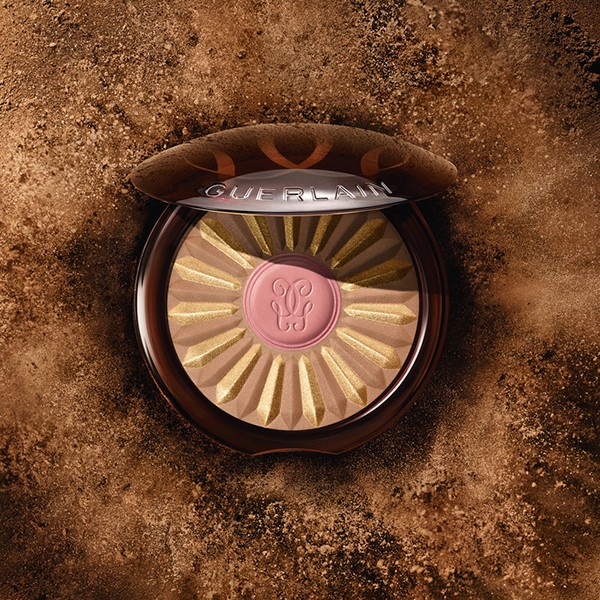 Guerlain Terracotta Light Bloom Bronzing & Illuminating Powder Guerlain Terracotta Light Bloom Bronzing & Illuminating Powder