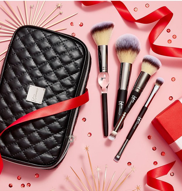 IT Cosmetics Celebrate Your Brush Essentials Set IT Cosmetics Celebrate Your Brush Essentials Set