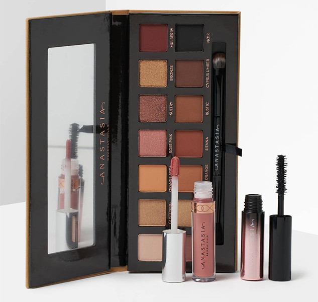 Anastasia Beverly Hills Soft Glam Luxe Set Anastasia Beverly Hills Soft Glam Luxe Set