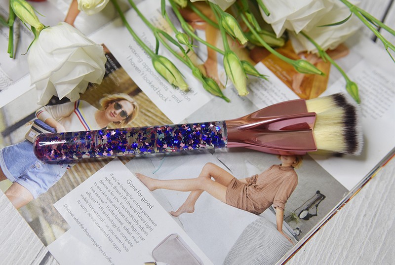 IT Cosmetics Heavenly Luxe Superstar Flawless Foundation Brush IT Cosmetics Heavenly Luxe Superstar Flawless Foundation Brush