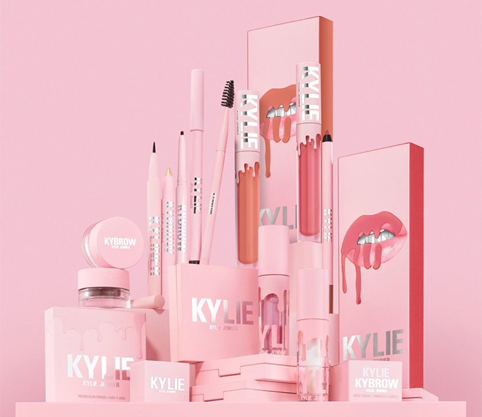 косметика Kylie Сosmetics на Selfridges косметика Kylie Сosmetics на Selfridges
