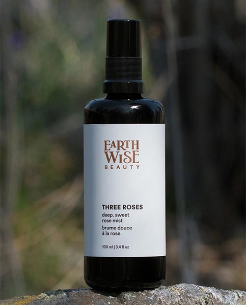 Earthwise Beauty Three Roses Deep Sweet Rose Mist Earthwise Beauty Three Roses Deep Sweet Rose Mist