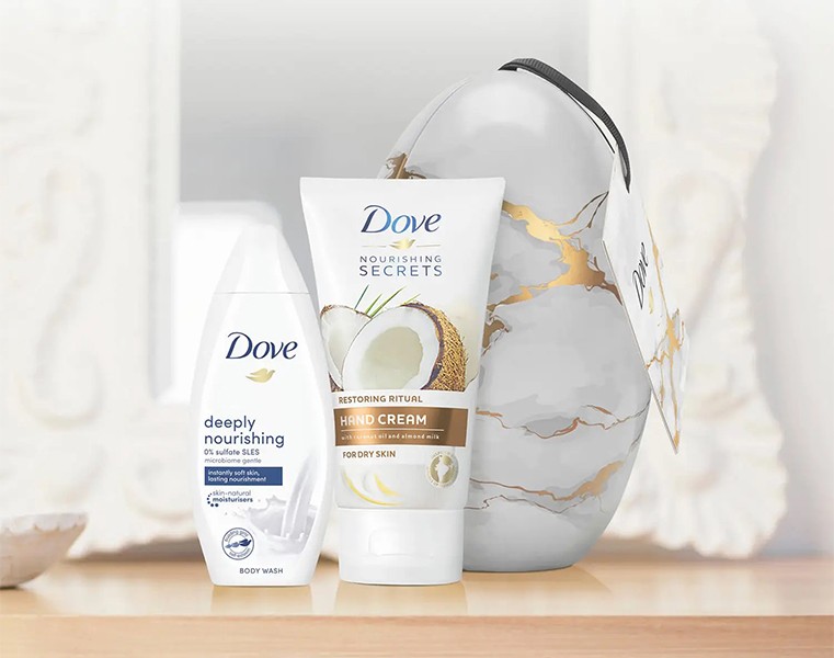 Dove Hand & Body Treats Gift Egg