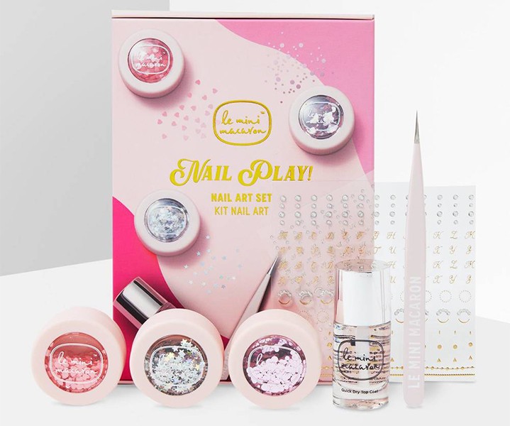 Le Mini Macaron Nail Play Art Set Le Mini Macaron Nail Play Art Set