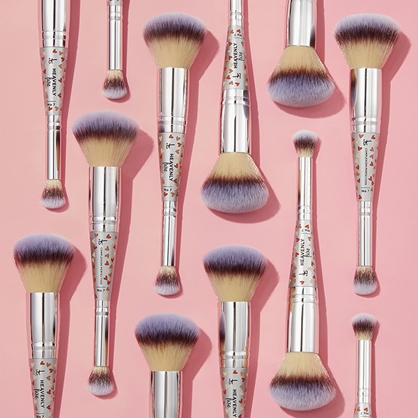 IT Cosmetics Heavenly Luxe Complexion Perfection Foundation and Concealer Brush