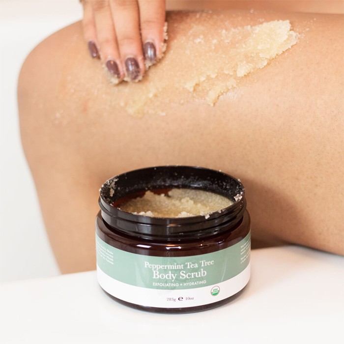 Beauty By Earth Body Scrub Peppermint Tea Tree