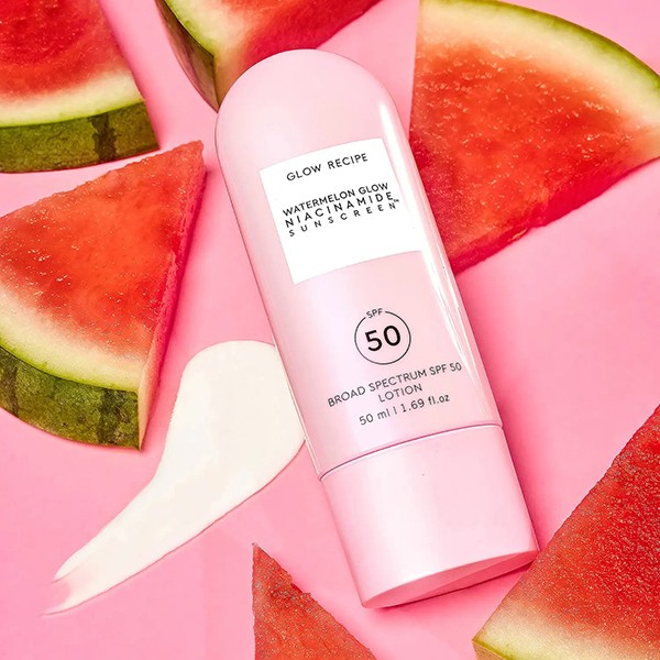 Glow Recipe Watermelon Glow Niacinamide Sunscreen Glow Recipe Watermelon Glow Niacinamide Sunscreen