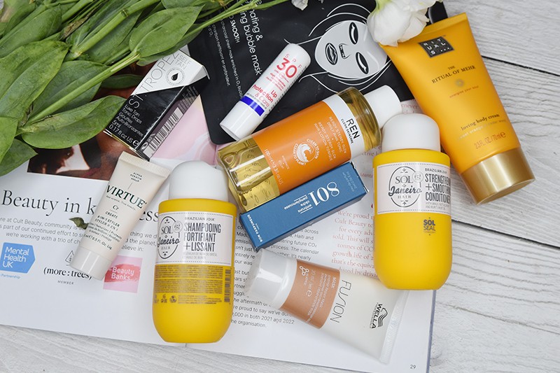 Lookfantastic Holiday Heroes Bag 2023 Lookfantastic Holiday Heroes Bag 2023