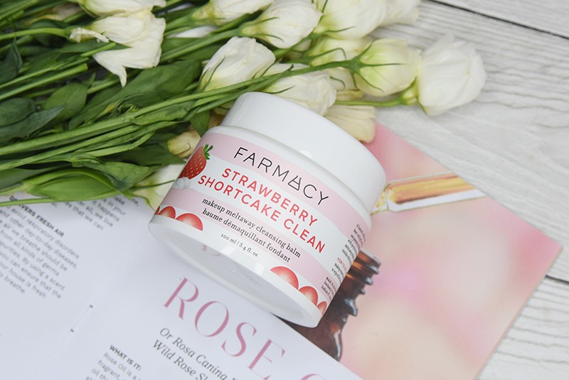 FARMACY Strawberry Shortcake Clean