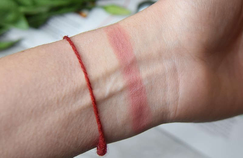 REM BEAUTY On Your Collar Matte Lipstick REM BEAUTY On Your Collar Matte Lipstick