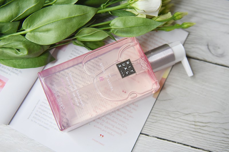 Rituals The Ritual of Sakura Floral Cherry Blossom & Rice Milk Hand Wash