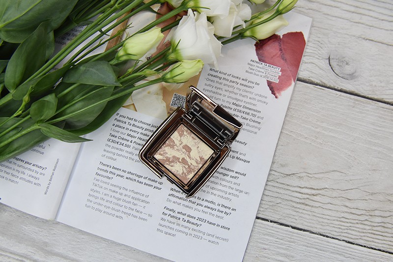Hourglass Ambient Lighting Bronzer