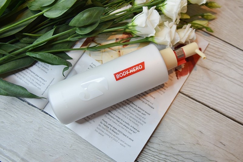 Glossier Body Hero Daily Perfecting Lotion