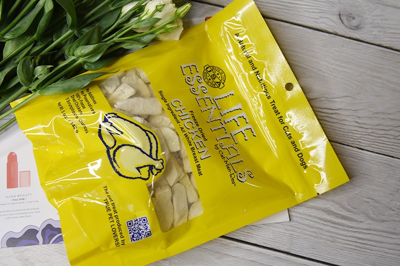 Cat-Man-Doo Life Essentials Freeze Dried Chicken for Cats & Dogs